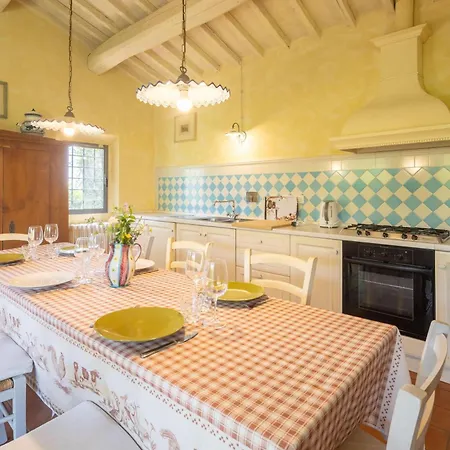 Borgo Degli Ulivi By Vacavilla * Lamporecchio