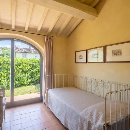 Villa Borgo Degli Ulivi By Vacavilla